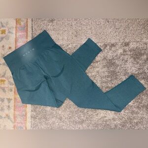 NVGTN Solid Seamless Leggings